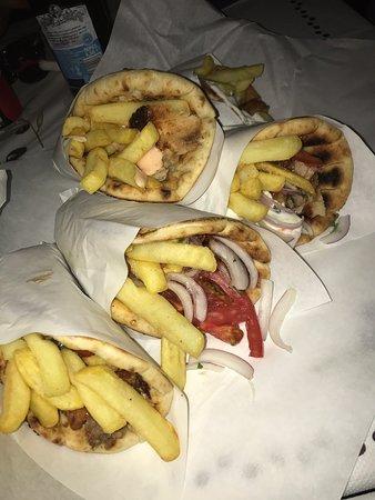 Souvlaki Sti Thraka